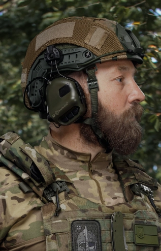 Активные наушники и аксессуары