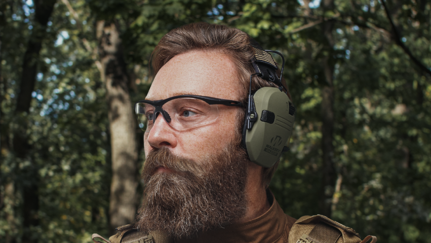 Топ активних навушників. Огляд популярних моделей