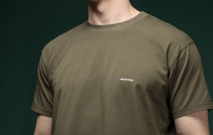 Як визначити розмір футболки для військових?