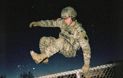 Трекінгові штани чи тактичні: як вибрати оптимальні для походів і польових умов