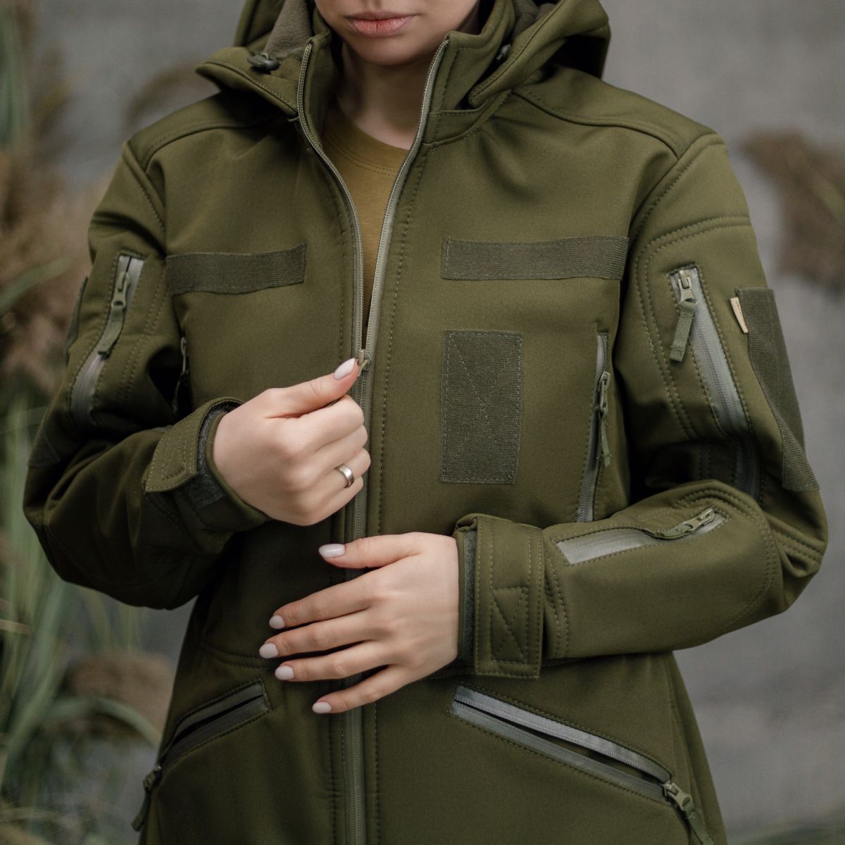 Куртка тактична жіноча Softshell WAC-17. Захист від вітру та вологи. Олива 3