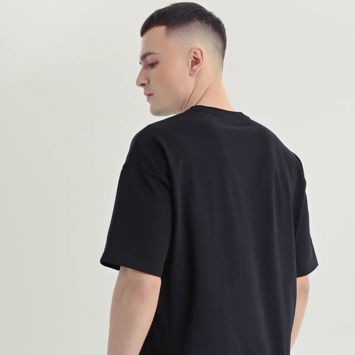Футболка «Досліджуй» від Rift. Oversize. Чорний 4