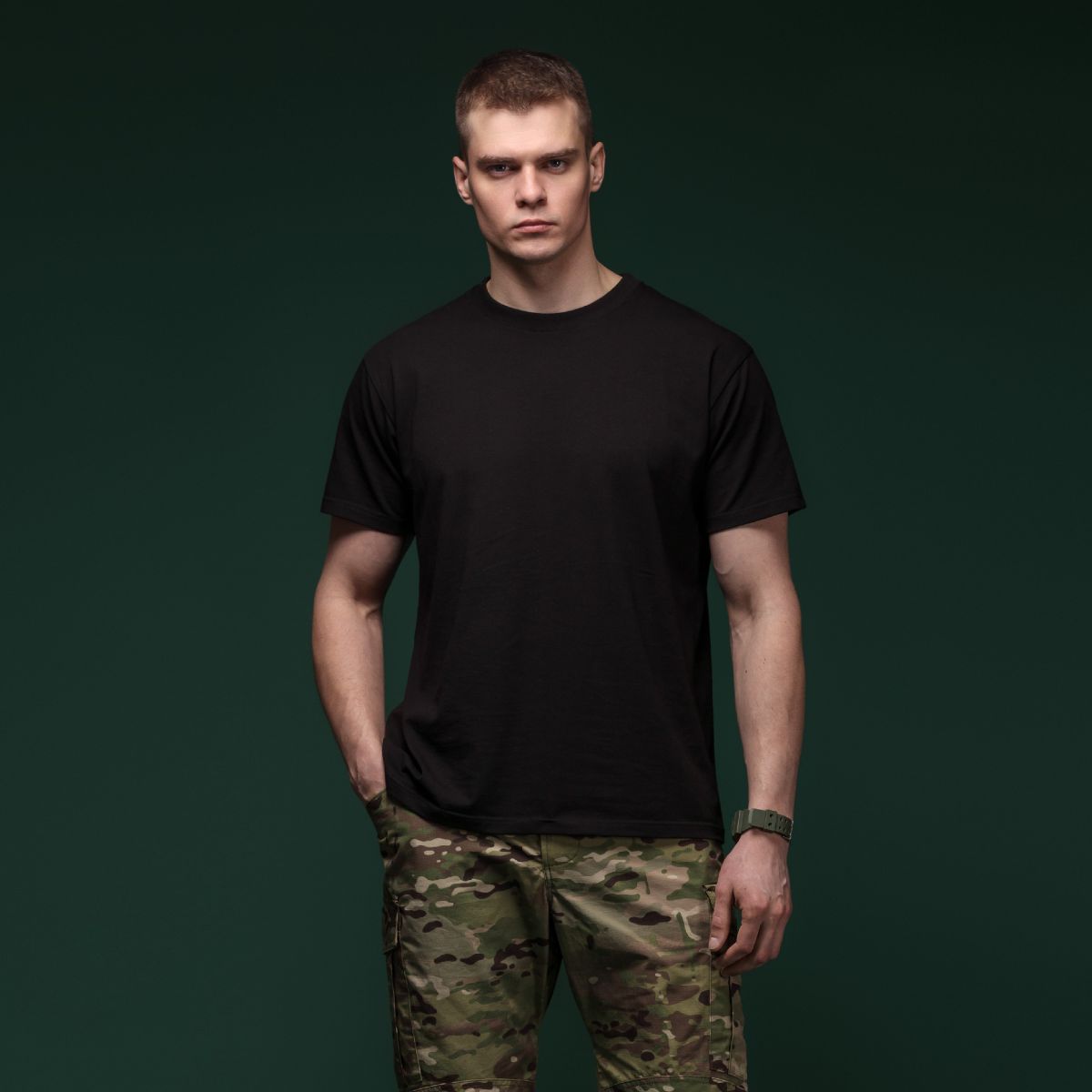 Футболка Basic Military T-shirt без логотипу. Cotton and Elastane, чорний 2