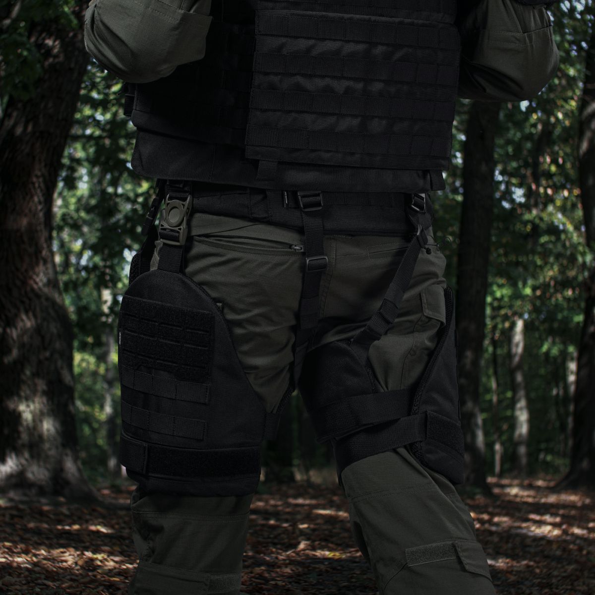 Захист внутрішньої частини стегна 1-го класу захисту (з балістичним пакетом). Чорний 4