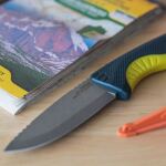 Ніж SOG Aegis FX, Indigo/Acid Yellow 7