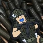 Патч (шеврон) «Малыш рожденный для войны» от Sanchi. Мягкий ПВХ пластик мягкий. Олива 3 Патч (шеврон) «Малыш рожденный для войны» от Sanchi. Мягкий ПВХ пластик мягкий. Олива 3