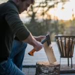 Топор универсальный Fiskars X10. Оранжевый 2