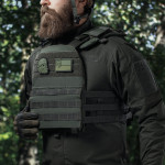Бронежилет 5 класса (M.V.P.). Вес 6 кг. Керамические плиты 2.59 кг. Олива 2