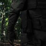 Двойной закрытый подсумок с клапаном под магазины АК/АR. Черный 7 Двойной закрытый подсумок с клапаном под магазины АК/АR. Черный 7