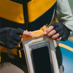 Водонепроникний чохол для телефону Naturehike CNK2300BS015 темно-зелений 6 Водонепроникний чохол для телефону Naturehike CNK2300BS015 темно-зелений 6