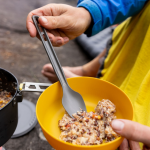 Набір столових приборів Sea to Summit Frontier UL Cutlery Set, довга виделка і ложка, подовжена ложка 2 Набір столових приборів Sea to Summit Frontier UL Cutlery Set, довга виделка і ложка, подовжена ложка 2