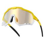 Очки Magicshine Morpher Mirror Photochromic, MP003CB, Yellow/White 2 Очки Magicshine Morpher Mirror Photochromic, MP003CB, Yellow/White 2