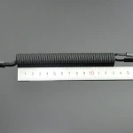 Шнур страхувальний Standard з воронованим карабіном. Навантаження до 50 кг. Чорний 4 Шнур страхувальний Standard з воронованим карабіном. Навантаження до 50 кг. Чорний 4