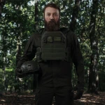 Бронежилет 3 класса (PRO). Вес 3.1 кг. Полиэтиленовые плиты 0.99 кг. Олива 11