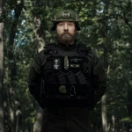 Одинарный закрытый подсумок с клапаном под магазин АК/АR. Черный. 4 Одинарный закрытый подсумок с клапаном под магазин АК/АR. Черный. 4