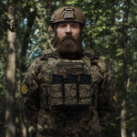 Бронежилет 4 класу (PRO). Вага 5.5 кг. Керамічні плити 2.2 кг. Піксель (мм-14) 6