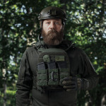 Бронежилет 3 класса (M.V.P.). Вес 2.9 кг. Полиэтиленовые плиты 0.99 кг. Олива 8