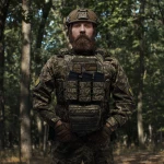 Бронежилет 3-го класу (PRO). Вага 3.4 кг. Поліетиленові плити 1.4 кг. Піксель (мм-14) 7